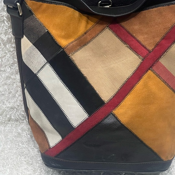 Burberry Multicolor House Canvas and Leather Patchwork Ashby Bucket Bag - Picture 15 of 16